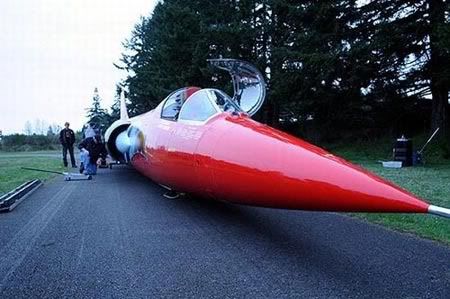 ROCKET CAR