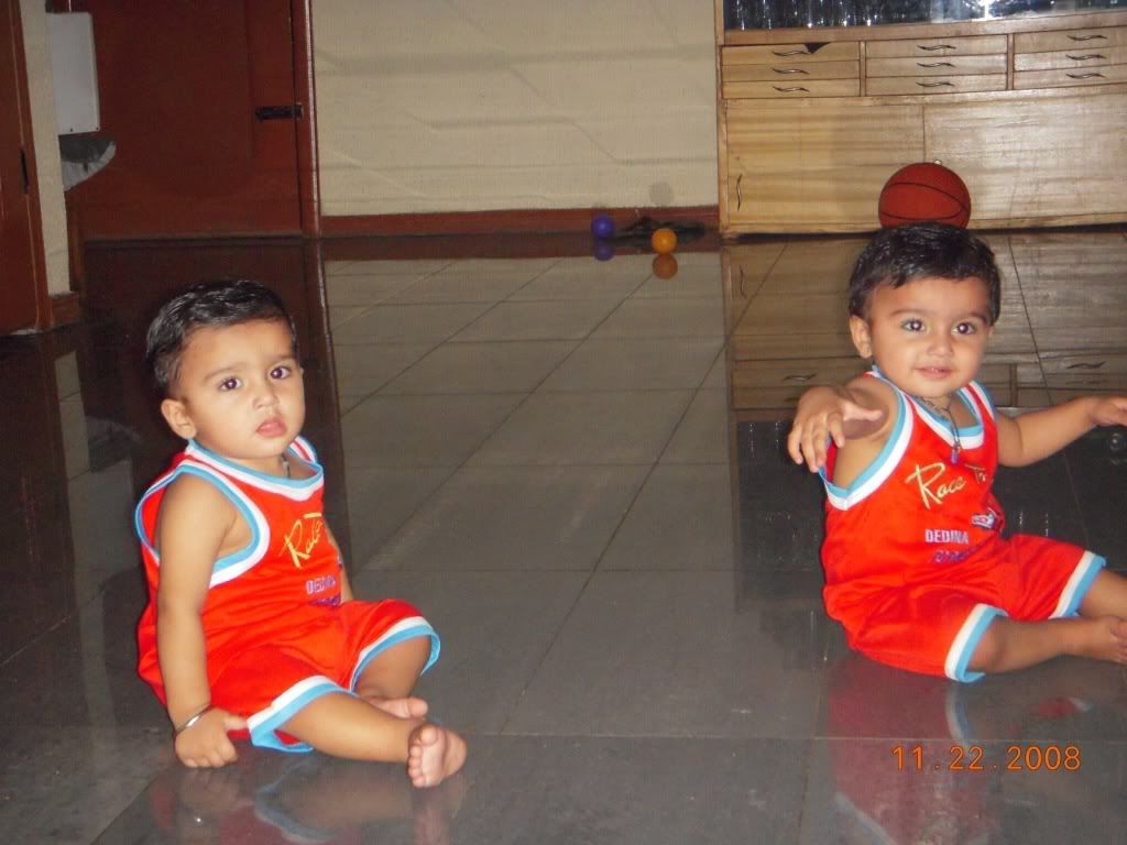 cute twins india