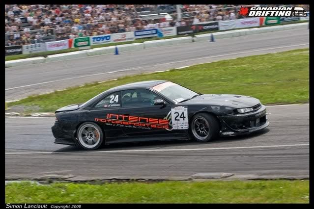 http://i297.photobucket.com/albums/mm205/briggs_d85/DMCC-Round2-Driftmania-9554.jpg