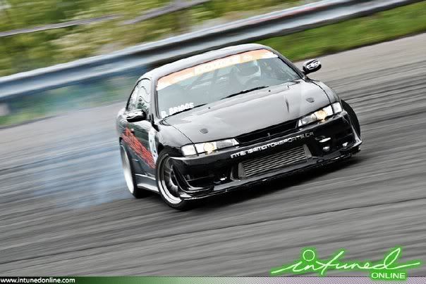 http://i297.photobucket.com/albums/mm205/briggs_d85/n502358764_1287168_8923.jpg