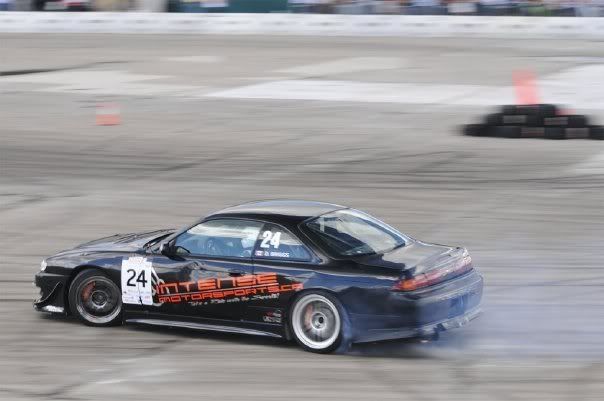 http://i297.photobucket.com/albums/mm205/briggs_d85/n502358764_1287201_5297.jpg