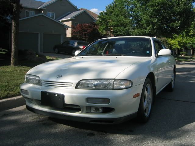http://i297.photobucket.com/albums/mm205/briggs_d85/white%20car/whitecar013.jpg