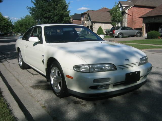 http://i297.photobucket.com/albums/mm205/briggs_d85/white%20car/whitecar016.jpg