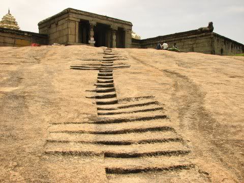 steps to yoganandishwara temple nandi hills 240808