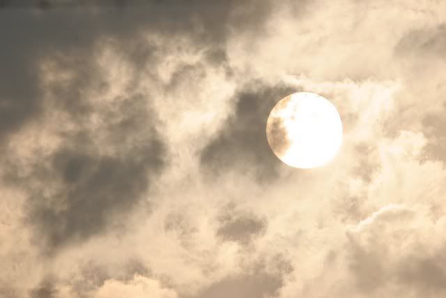 sun through clouds ntp bg 270309