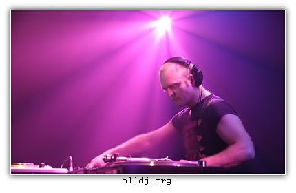 Solarstone & Guest Toltec - Solaris International 117 (2008-07-20) on Sense FM