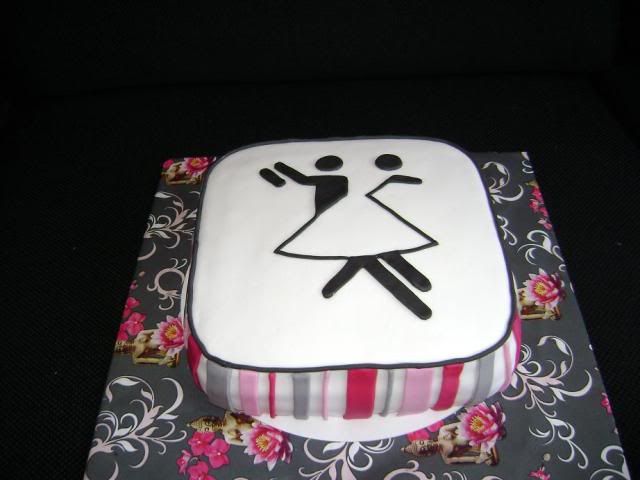 http://i297.photobucket.com/albums/mm213/PimenMarjan/Cakekrummels%20taarten/1679-1.jpg