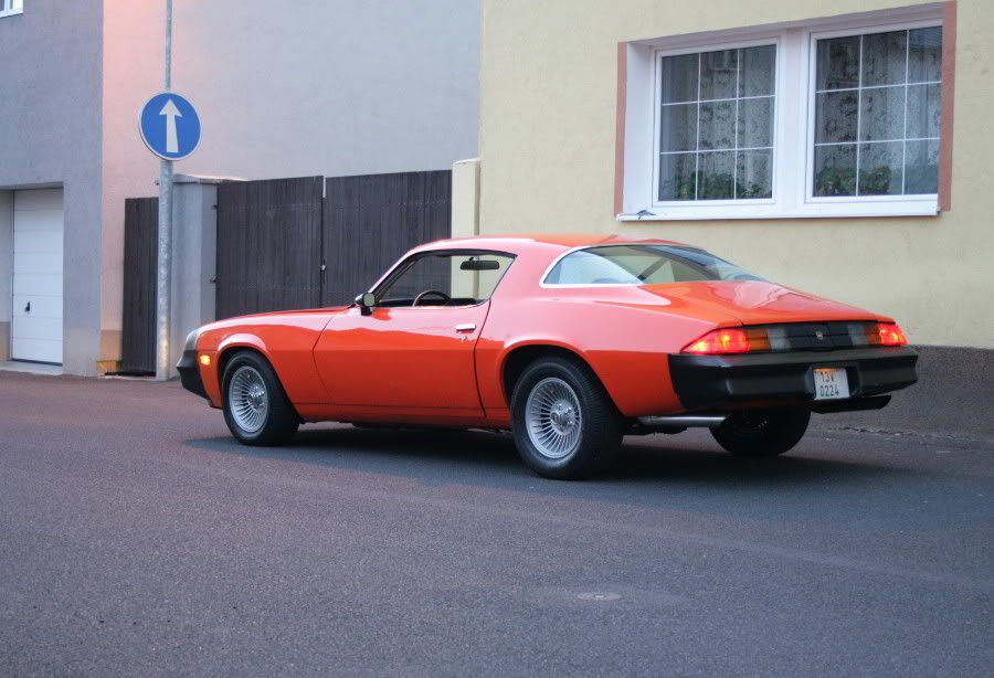 Z28 springs at rear