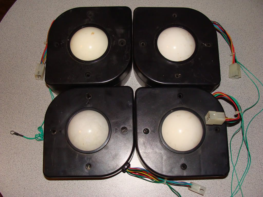 trackballs4.jpg