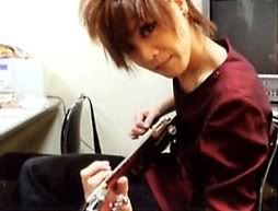 the gazette kai playing gutiar Pictures, Images and Photos