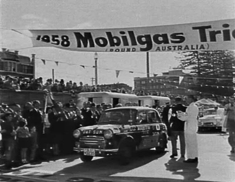 Datsunstartingthe1958MobilgasTrial.jpg