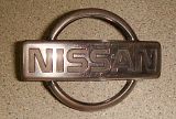 th_Nissan_emblem_3_top.jpg