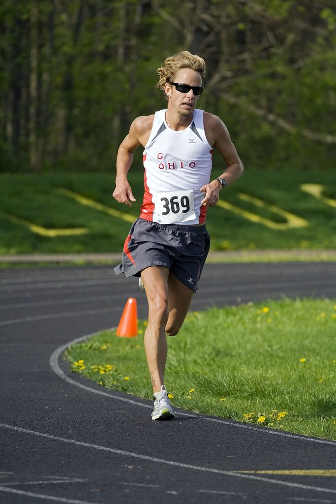 IMAGE: http://i297.photobucket.com/albums/mm222/SteveStanicPhotography/Dara%20Hosta%205k/5k008.jpg