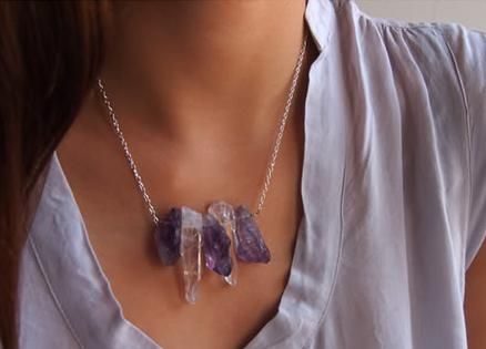 http://becauseimaddicted.net/2012/04/diy-raw-crystal-necklace.html